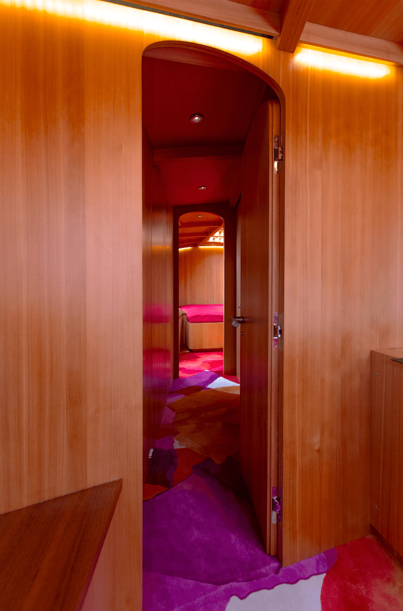 Legendary Architect Frank Gehry Designed This Jaw-Dropping ...