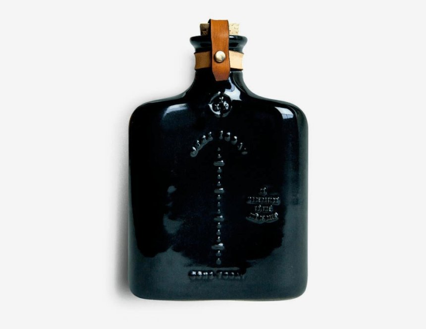 Sip in Style With This Beautiful Ceramic Flask Airows