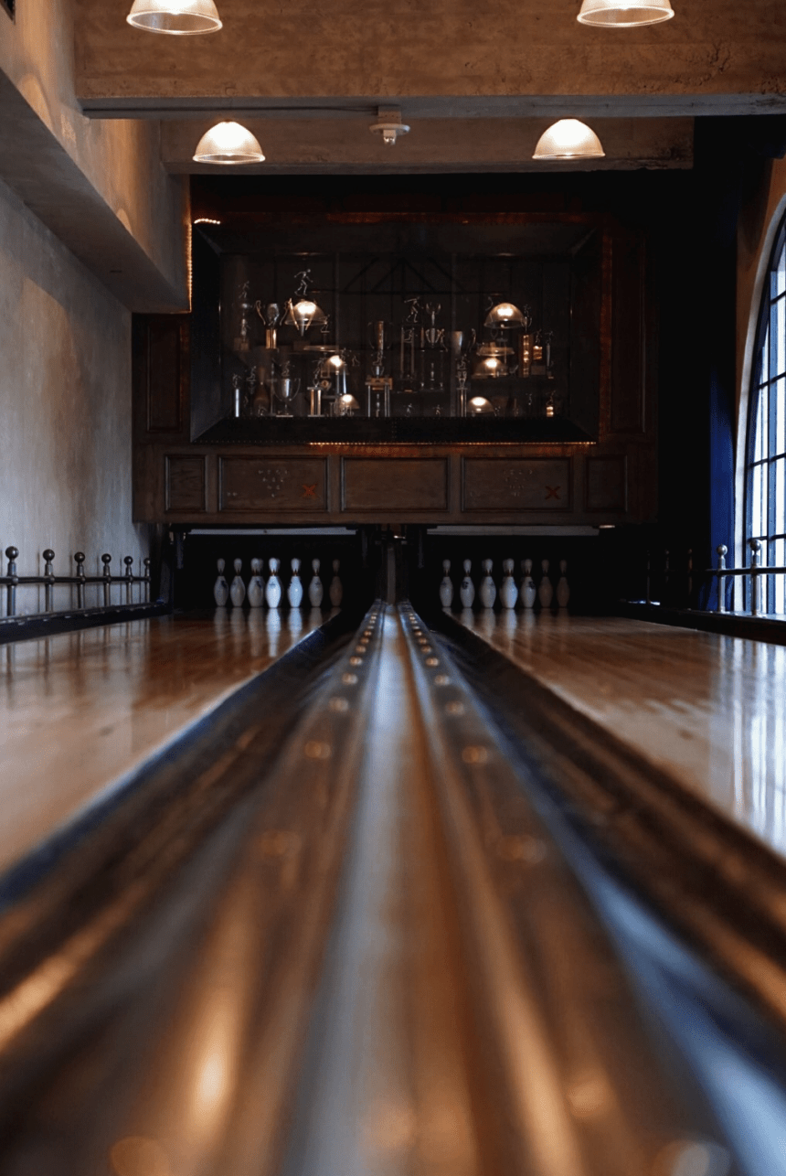 Inside California's Coolest Bowling Alley Airows
