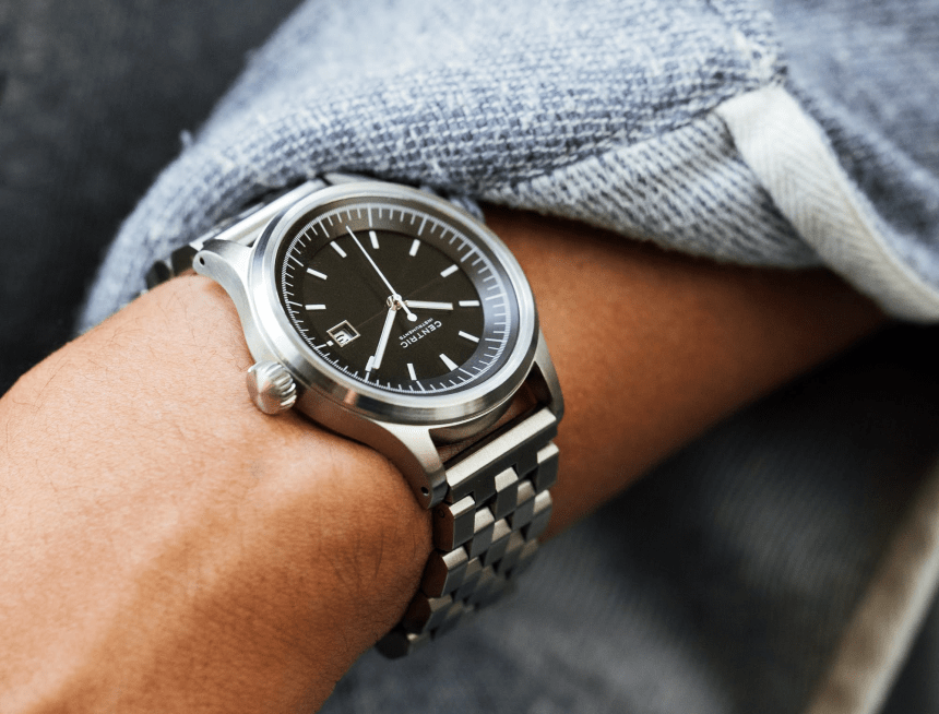 wired solar chronograph