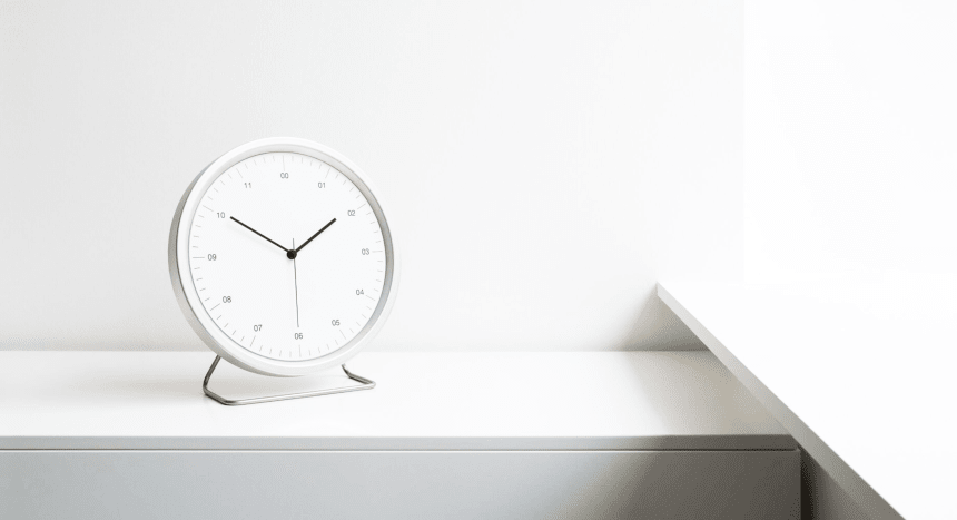 Spruce Up Your Spot With This Contemporary Table Clock - Airows