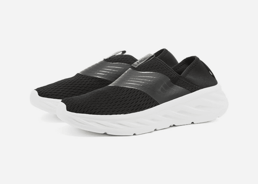 hoka one one overpronation