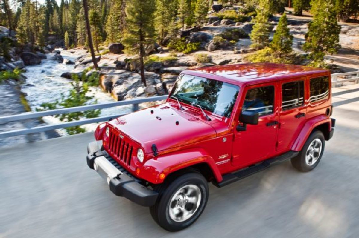 2014-Jeep-Wrangler-Unlimited-Sahara-front