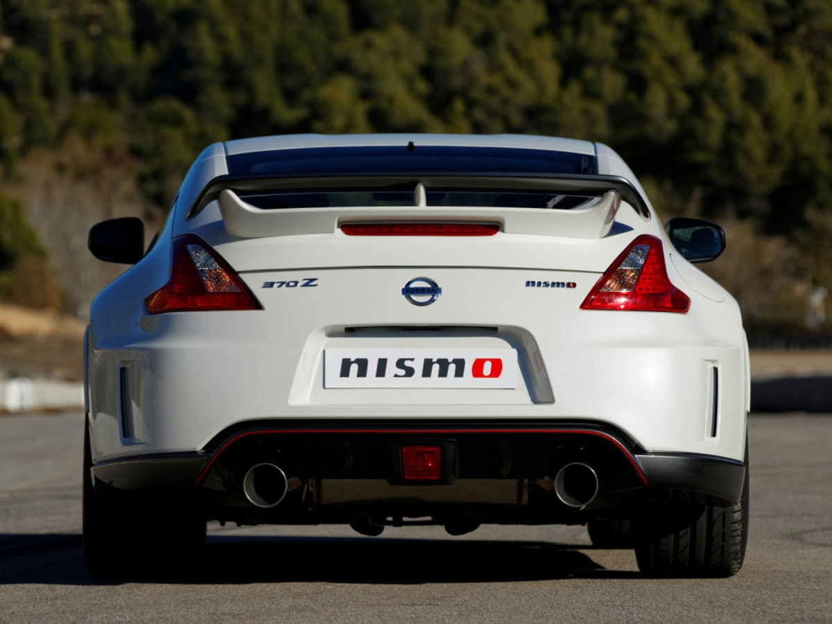 2014-Nissan-370Z-NISMO-Rear-1024x768