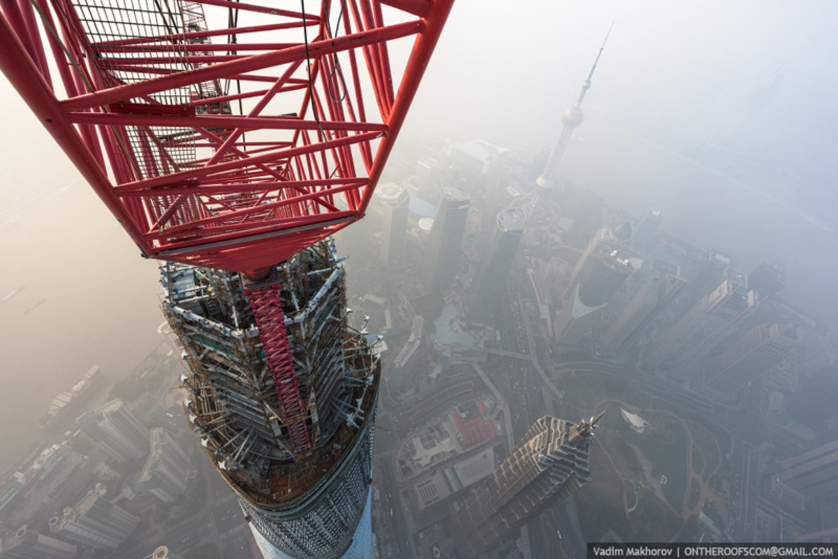 shanghai-tower-climb-pictures-vadim-makhorov-7