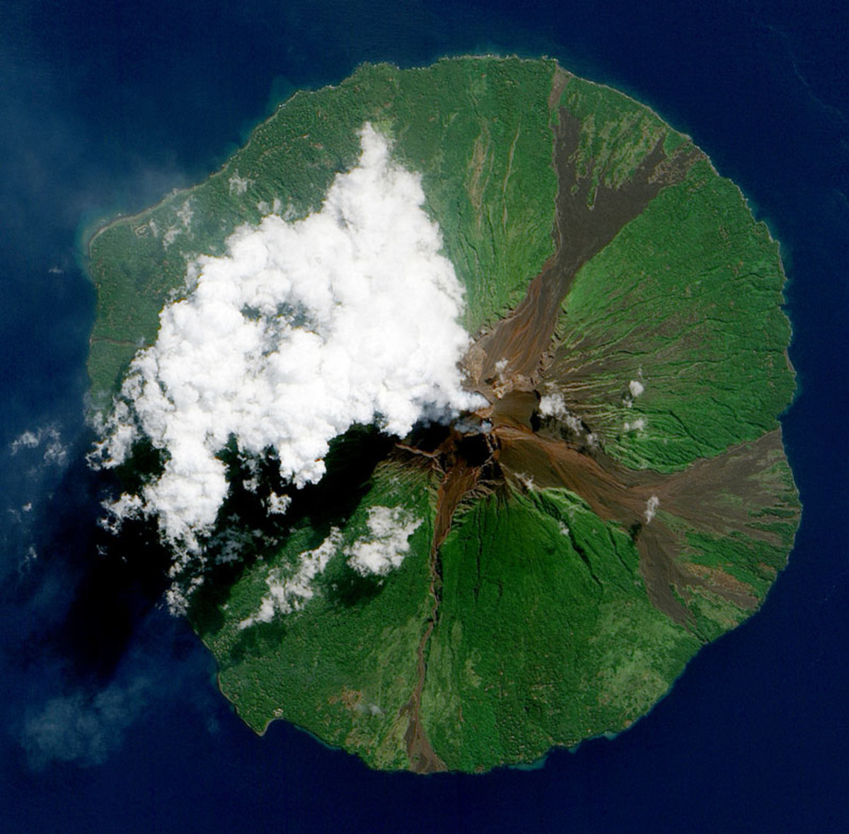 manam-volcano-papua-new-guinea-from-space-aerial-nasa