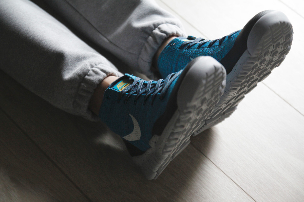 a-closer-look-at-the-nike-flyknit-trainer-chukka-fsb-squadron-blue-2