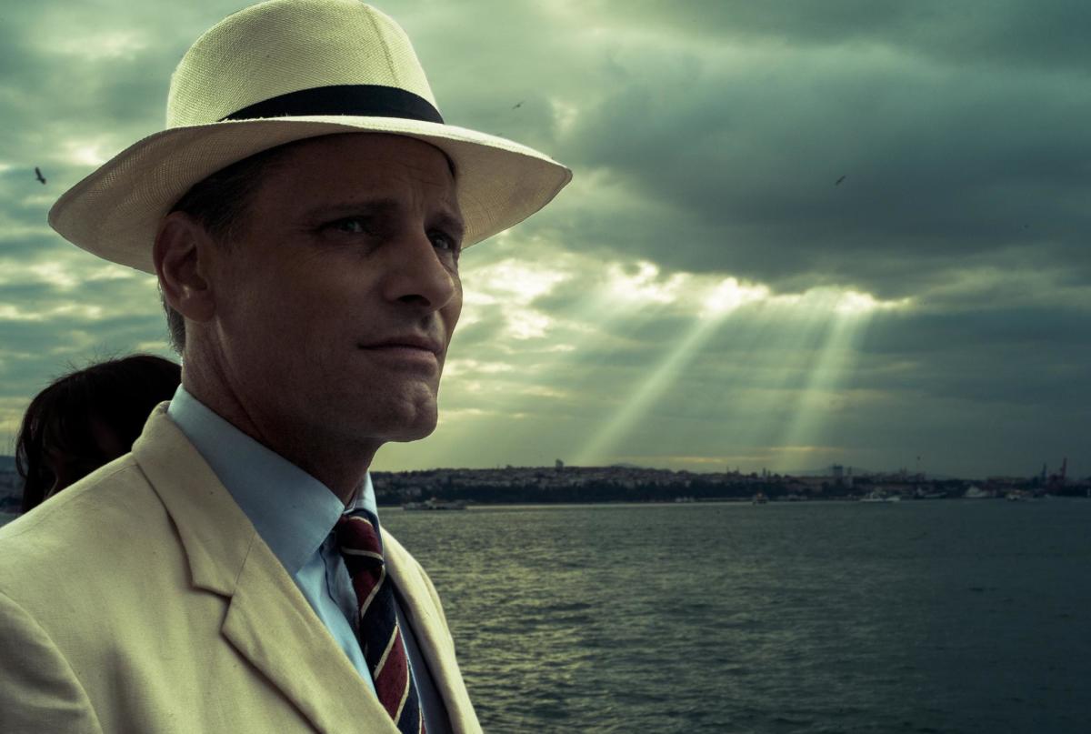 still-of-viggo-mortensen-in-the-two-faces-of-january-(2014)