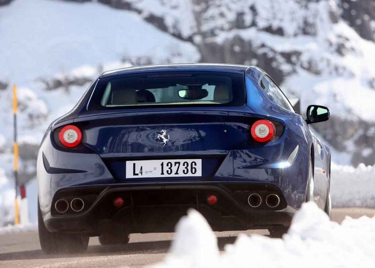 2012-Ferrari-FF-Blue-Rear