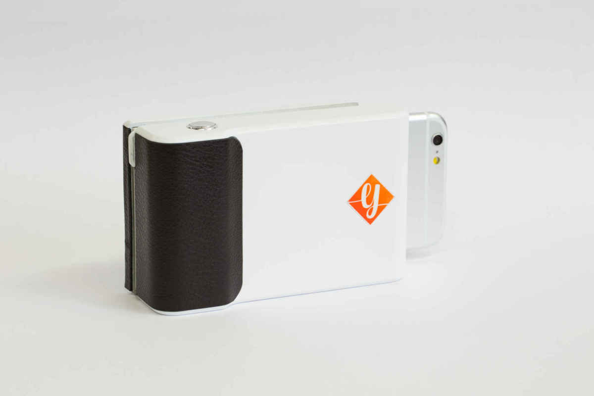 New Case Easily Turns Your Phone Into A Polaroid Camera Airows