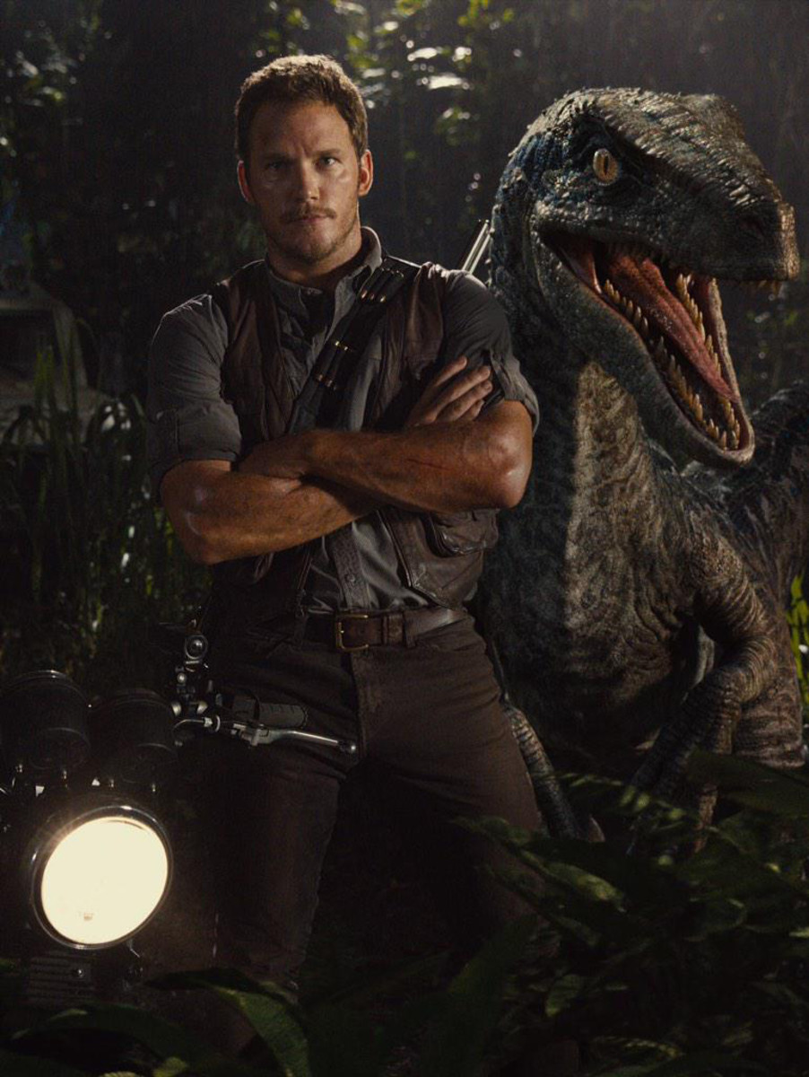 Jurassic-World-New-Image-Chris-Pratt-Raptor