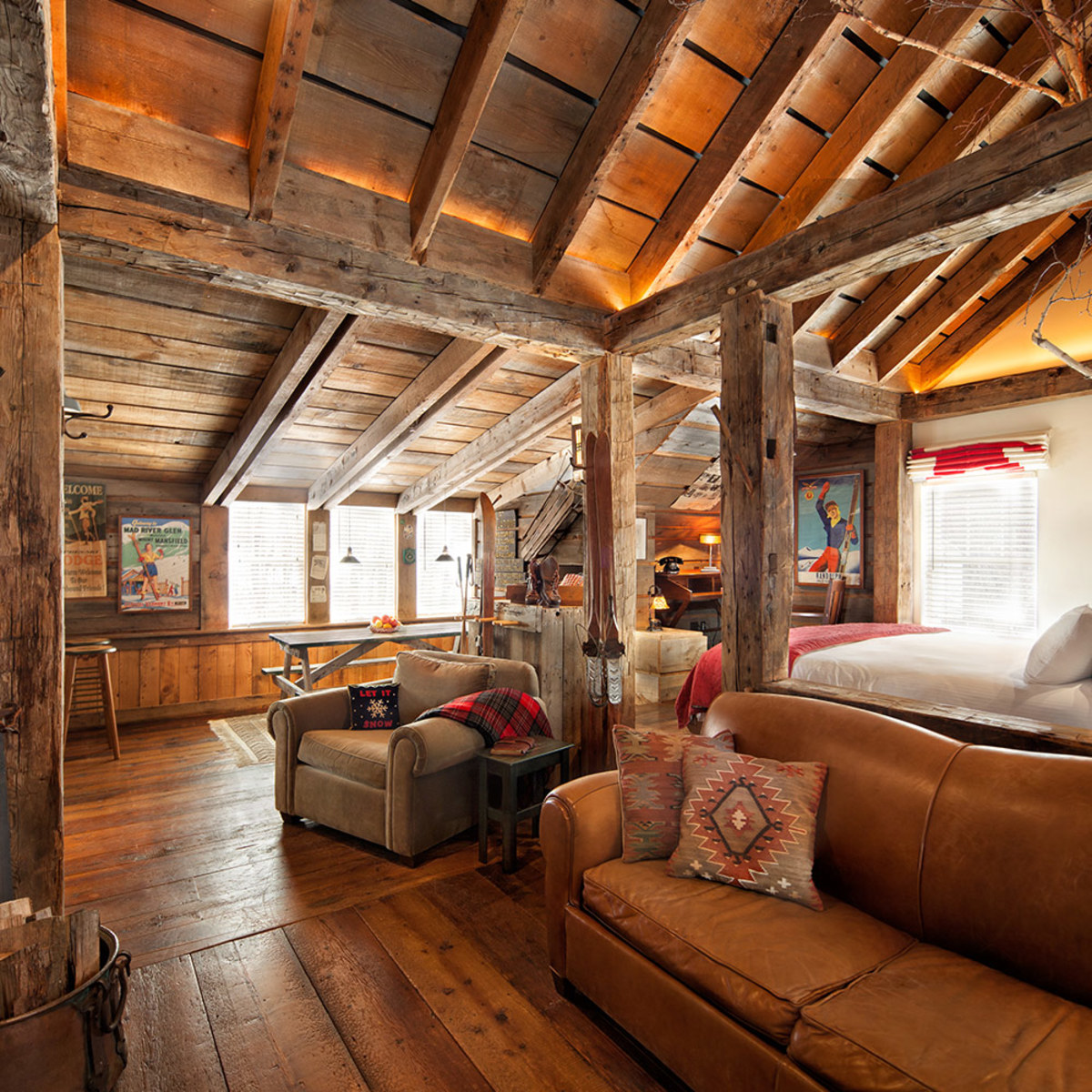 Inside A Stylish And Cozy Vermont Ski Lodge Airows