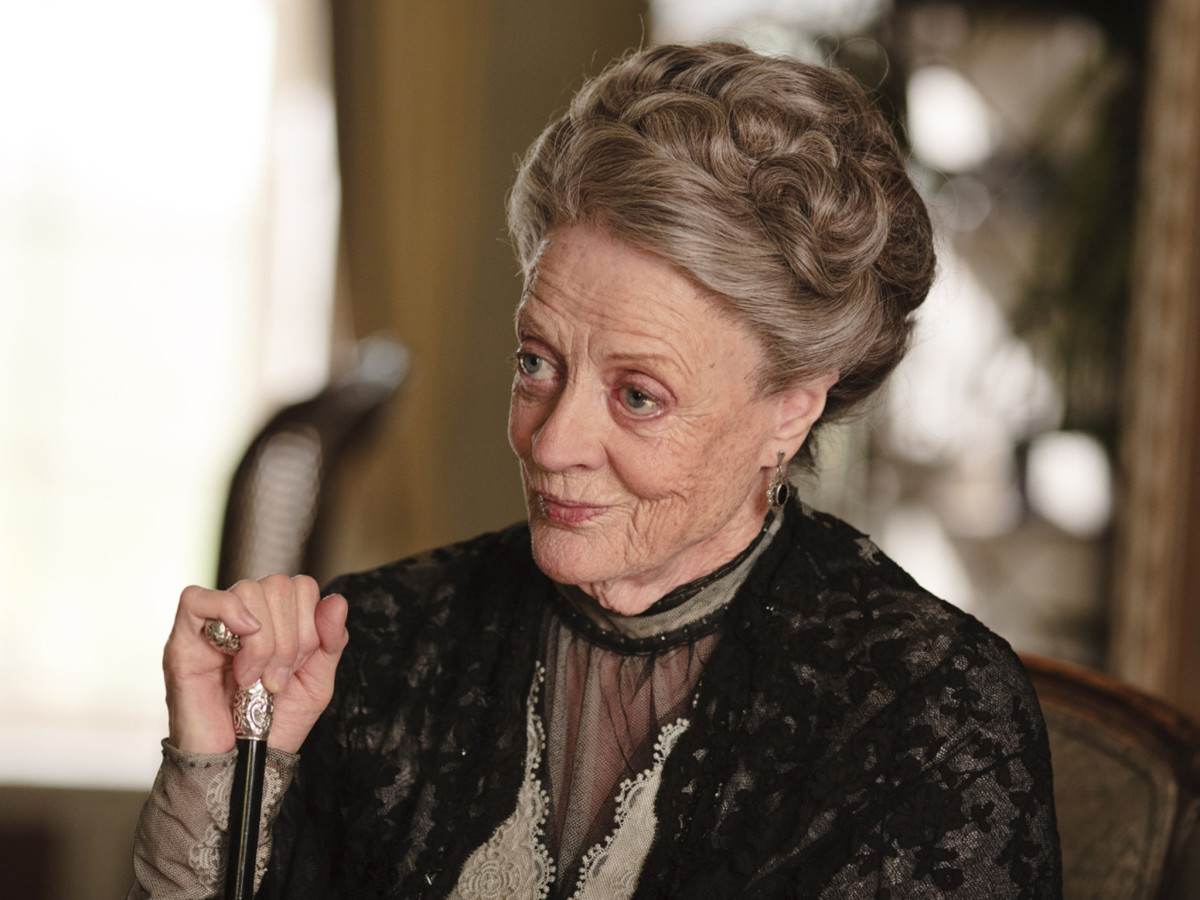 The Dowager Countess’ Most Impressive Burns On 'Downton Abbey' - Airows