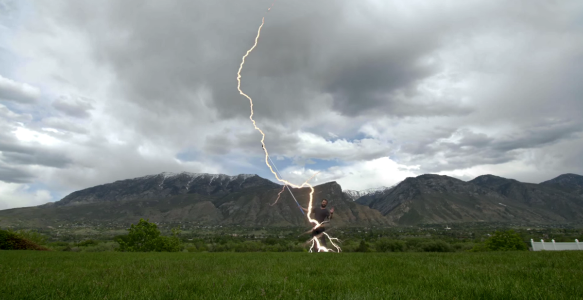 The Dangers of Selfie Sticks - Airows