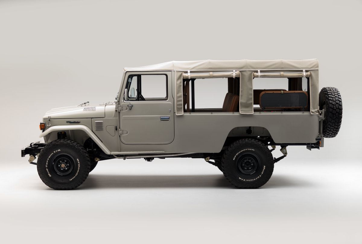 Check Out This Beautifully Customized 1981 FJ45 Land Cruiser - Airows