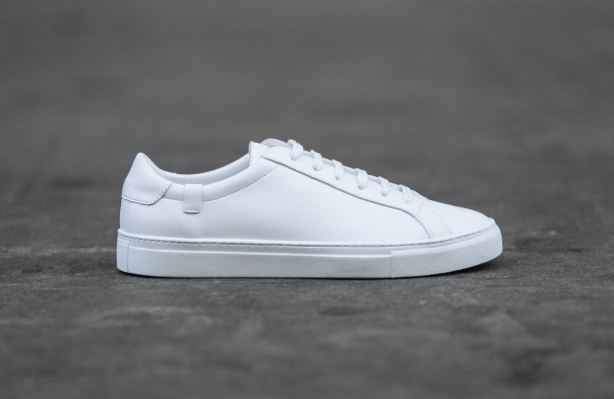 Finally, Minimalistic Sneakers at a Super Attainable Price Point - Airows