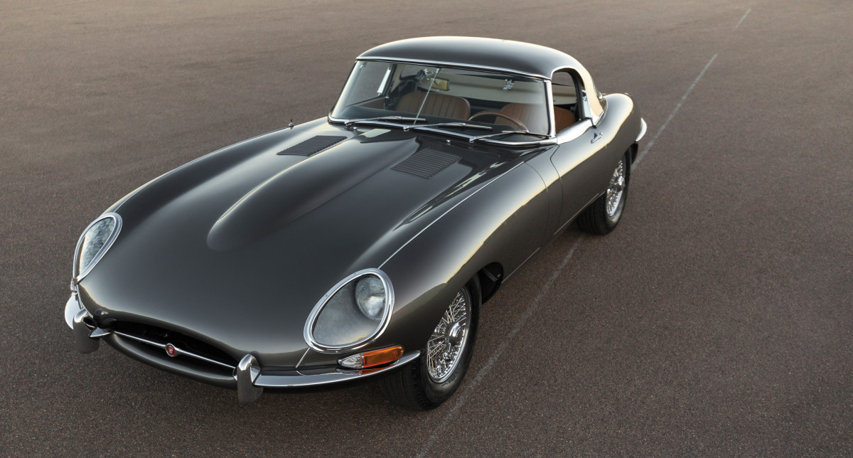 This Vintage Jaguar E-Type Is So Pretty It Hurts - Airows