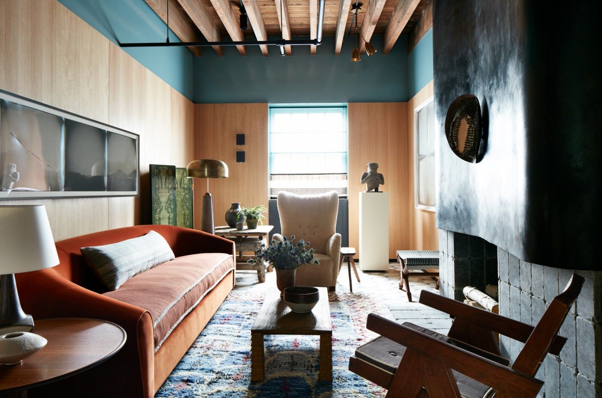 This Eclectic Living Room Is Designed to Perfection - Airows