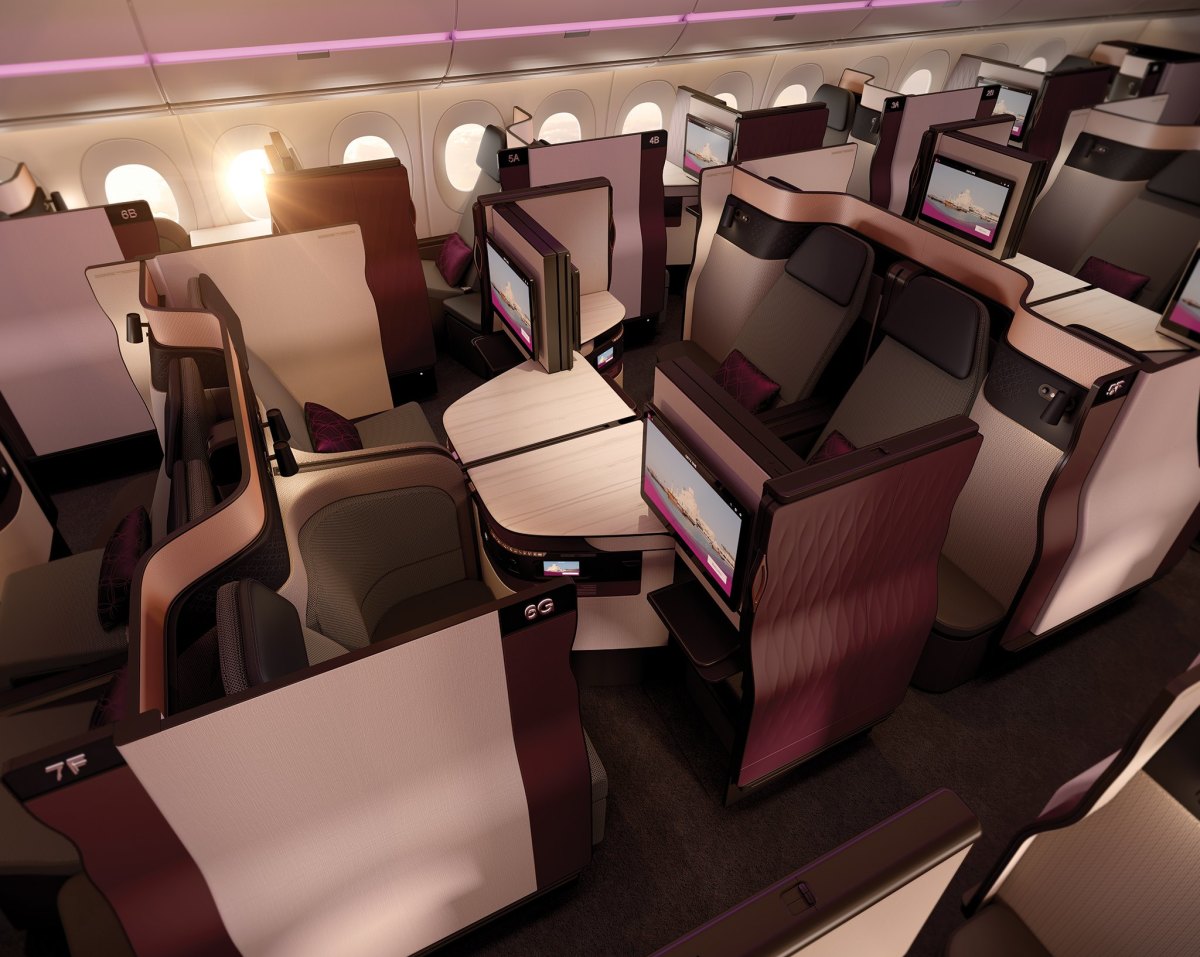 Casey Neistat Reviews Qatar Airways' Incredible A350 Business Class