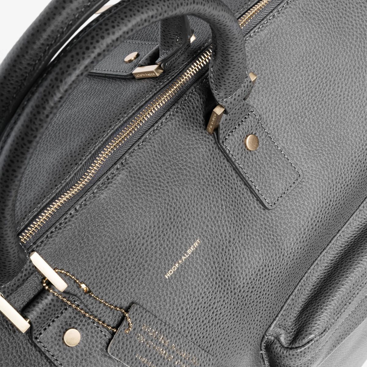 Get Hook & Albert's Game-Changing Travel Bag at a Heavy Discount - Airows