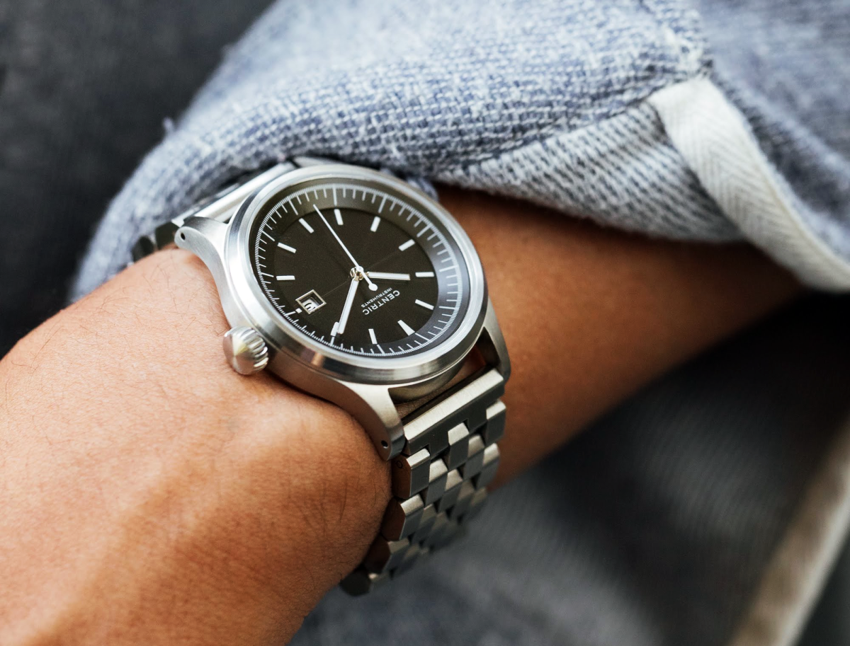 This Is the Best Solar-Powered Watch for Men - Airows