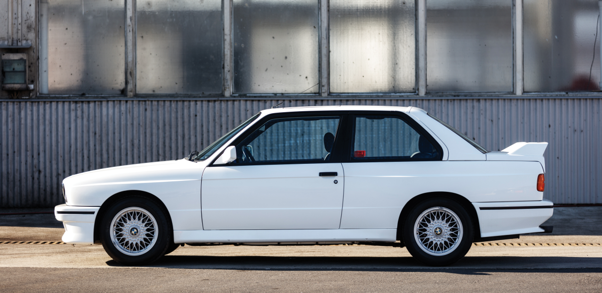 Car Porn: 1988 BMW M3 - Airows