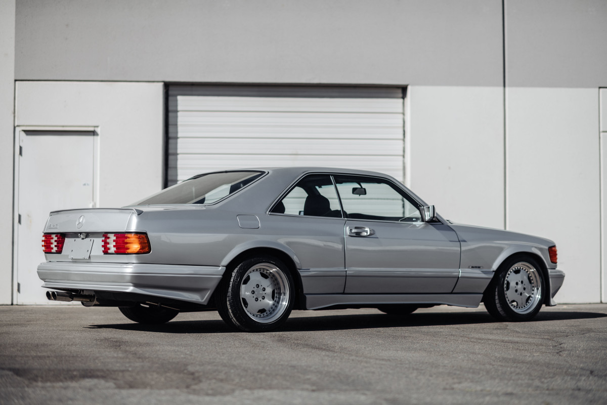 Car Porn: 1989 Mercedes-Benz 560 SEC AMG 6.0 'Wide-Body' - Airows