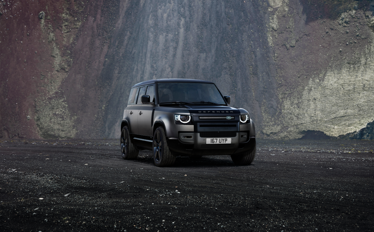 Feast Your Eyes on the New Land Rover Defender V8 - Airows