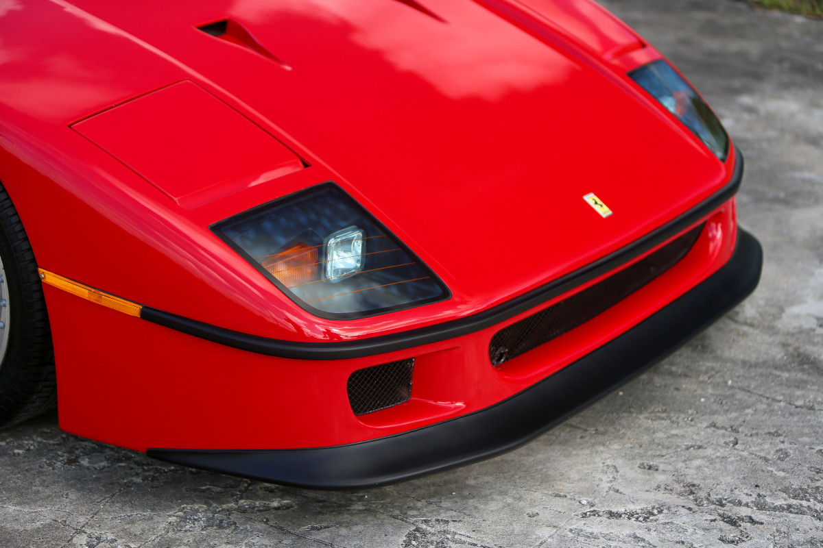 Car Porn: 1991 Ferrari F40 - Airows